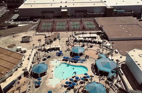 Las Vegas Apartment | Luxury 4-bedroom Presidential Lock off Suite in Westgate Resort & Casino