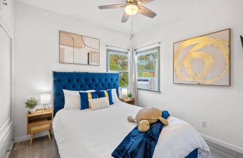 El Porto Apartment | Luxury Beachside Gem Walk to Beach Ocean Views