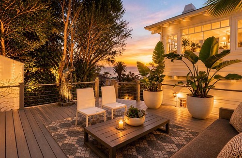 Western Malibu House | Luxury Broad Beach Malibu spacious 3,400 sf retreat one block from the beach