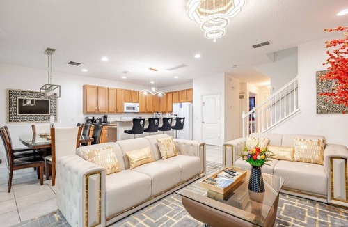 Loughman Villa | Luxury Disney Getaway with Pool