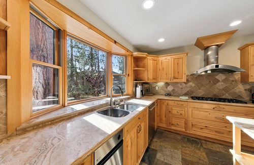 Elk Point House | Luxury Elks Club Tahoe Estate MV58