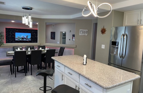 Silverado Ranch House | Luxury Home Private 5BD Near Strip - Pool/Spa, Game Room & Basketball. Groups