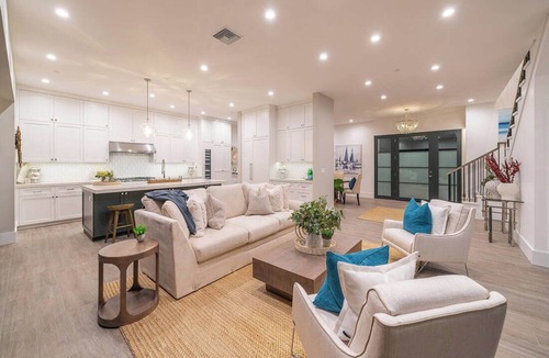Harbor View House | Luxury Newport Beach Summer Retreat , 5BR Designer Home, Fashion Island 30 Day