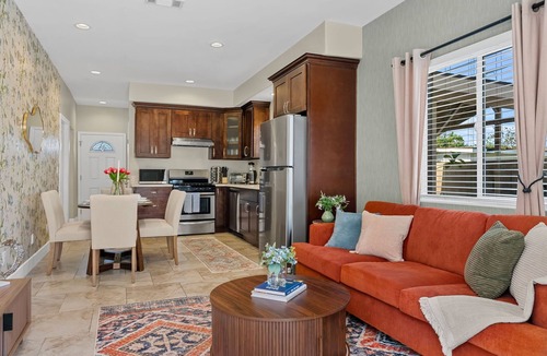 Midway City House | Luxury OC Townhome - Near Disney & Beach -Sleeps 12 - Game Room