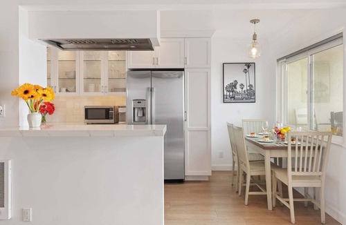 Carpinteria Condo | Luxury Oceanfront Condo | Panoramic Views, California King & Beach Access