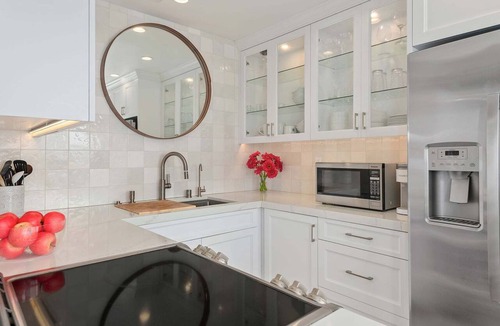 Carpinteria Condo | Luxury Oceanfront Condo | Panoramic Views, California King & Beach Access