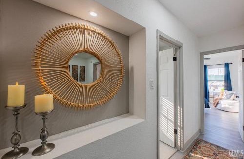 Riviera - Westchester Villa | Luxury Stay Near Downtown Bakersfield