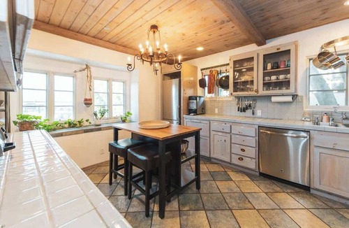 Altadena House | Luxury Villa w/Pool, Mountain Views near NASA