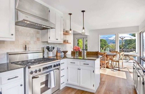 Eldridge House | Luxury Vineyard Creek Ranch Sonoma
