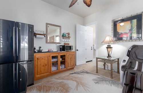 Fallbrook House | Luxury Wine Country Casita with Extraordinary Ridgetop Views Extensive Amenities