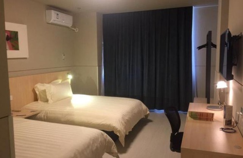 Yunhe District Hotel | Magnolia Hotel Cangzhou West Railway Station Jiefang Road