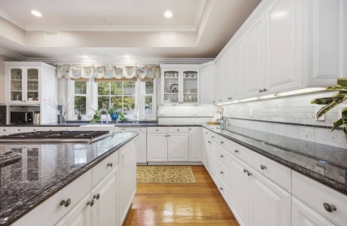 Tree Section House | Manhattan Beach Tree Section and Sand Dune Luxury Estate