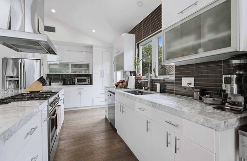 Mar Vista House | Mar Vista 3BR | Yard + Gym | Near Venice | C&C