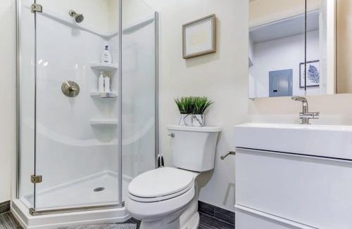 North Central House | Marbella Lane - Bright and Cozy Home near SFO