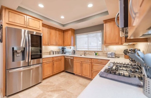 Northwest Anaheim Cottage | Marbella Lane - Charming 4BR Bungalo for Relaxing Retreat