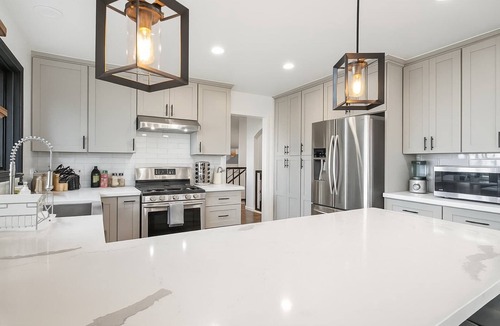 Colma House | @ Marbella Lane- Perfect Blend of Scenic & Comfort