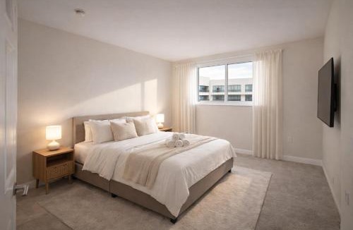 Marina del Rey Apartment | Marina Del Rey Apartment with Resort Amenities - Short Distance To Venice Beach