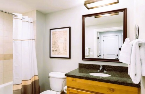 South Lake Tahoe Resort | Marriott’s Timber Lodge Guest room studio, 1 King, Sofa bed