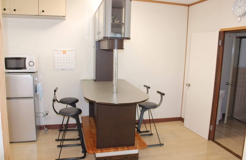Kasuga Apartment | Max 5 people Wi-fi amenities Wii 202 MIYUKI HOUSE Tatami room Spacious 45m2 for family use MIYUKIHOUSE202