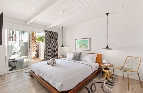 Old Las Palmas House | Mid-Century 2BR + Poolside Patio | Old Las Palmas | The Weekend