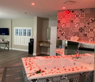 El Rancho Hotel | Mid City Inn Suites Pico Rivera , Los Angeles Area
