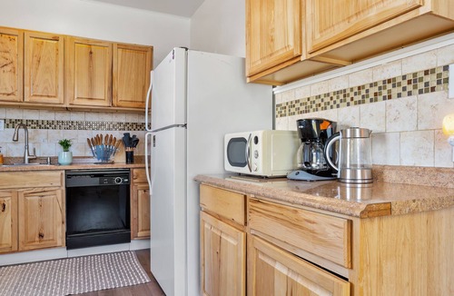 Midtown House | Midtown Flight Deck: 2BR Gem
