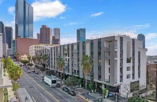 Westlake South Condo | Modern Central LA Condo 2BR, 2BA New Listing