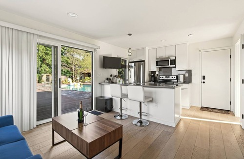 Skyline-Hillcrest Estates Cottage | Modern Forest Retreat/Private ADU with Pool, Hot Tub
