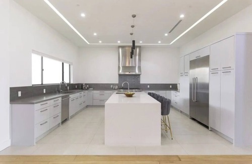 Melrose House | Modern Melrose Villa, Designer Pool, Spa, Rooftop