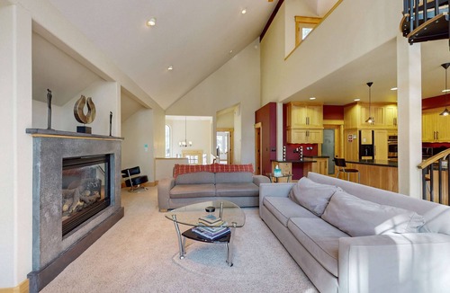 Sierra Tract House | Modern Mountain Retreat in the Heart of South Lake Tahoe