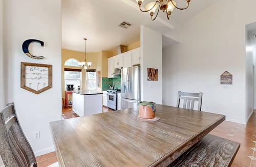 Copperopolis House | Modern Mountain Home+Hot Tub &+Scenic Views+Pets