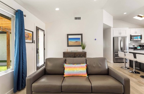 Little Tuscany House | Modern Palm Springs Retreat with Heated Pool