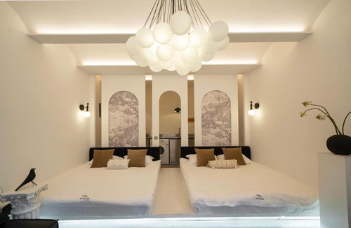 Jing'an Apartment | Molly House-Jing'an Temple near the subway, private yard Townhouse garden villa,2 king-size beds