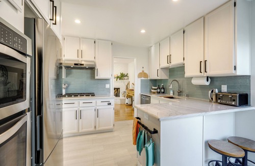 Mescal Corridor NW House | Monterey Bay Home w/Hot Tub Near Beaches & Golf