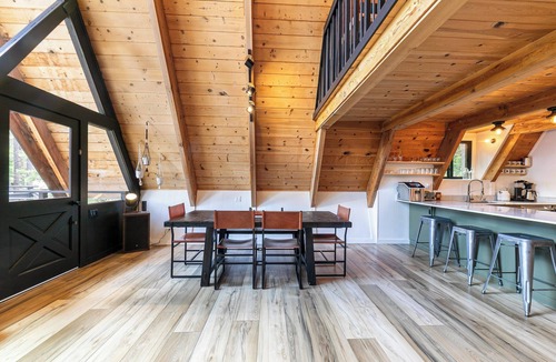Tahoma House | Monthly Lease - Apex Abode by Tahoe Getaways - Rubicon Bay w Beach Access, Walk to Lake & Dog Ok!