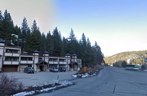 Olympic Valley House | Monthly Lease - Palisades Tahoe Ski Condo # 11 - Remodeled 2 BR, Walking Distance to Village