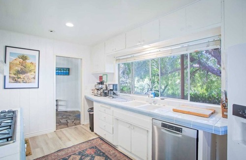 Fallbrook House | Nature lovers Wellness home ~ The Emerald Bungalow