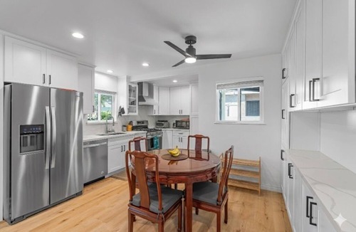Inglewood House | New 2BR/2BA Furnished Home w/Yard LAX/SoFi/Intuit