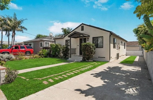 Inglewood House | New 2BR/2BA Furnished Home w/Yard LAX/SoFi/Intuit