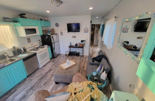 East Side Capistrano House | New Build 1 Bedroom 1 Bath Beach Themed perfect little place 1/2 mile to Harbor!