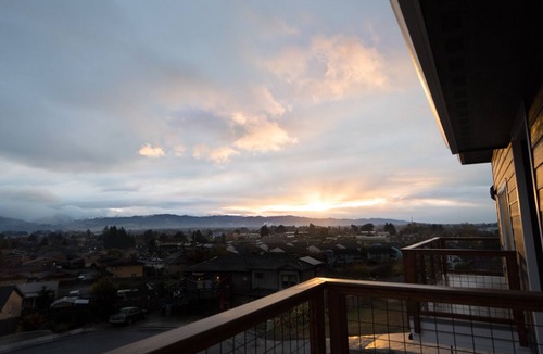 Rohnerville House | New Modern Home with Ping Pong and a View!