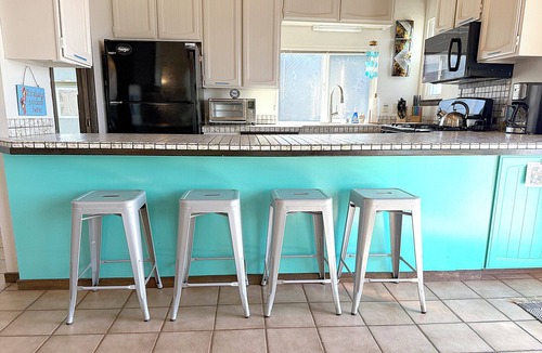 Dillon Beach House | NEW! Ocean View! Dillon Beach Retreat! Hot Tub & Game Room! Bella Oceana