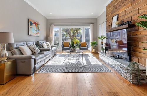 Westlake House | NEW! Peaceful 3BR w/KING bed+Parking #Nr SF & FWY