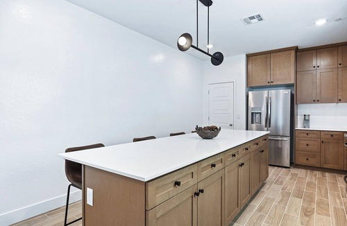 Clovis House | NEW Pristine Copper River Brambles Home - 4bd 3ba