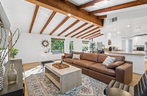 Fairmount Park House | NEW San Diego Modern Luxxe Retreat, 10 min to Downtown-Pool, Hot Tub & Speakeasy