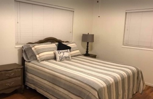 Yreka House | Newly Remodeled Comfortable & Quiet Neighborhood
