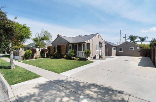 Harbor House | Newly renovated, modern 4-bedroom with Home Office & W/D next to Heartwell Park