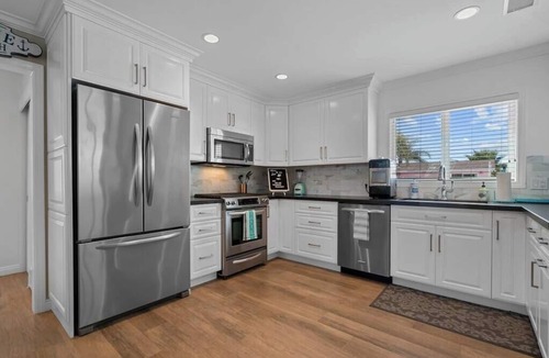 Balboa Peninsula House | Newport Beach 2 Bedroom Home/Beach/Roof Top