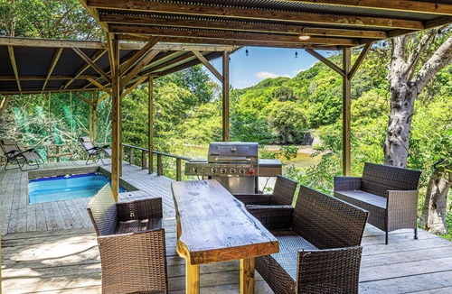 Gobo Cottage | Nonsmoking A lakeside hideaway where you can st/Gobo City Wakayama