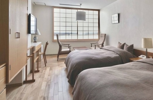 Akamatsumachi Hotel | Nonsmoking Westernstyle room twin One rank upgrade breakfast included/Saga Saga